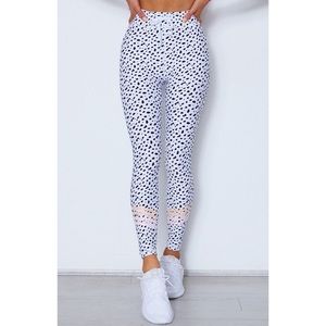 Sarah’s Day 101 Daydreamer leggings (white)